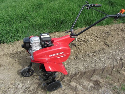 Maschinenverleih Motorhacke / Gartenfräse Erdbohrmaschine Vermietung